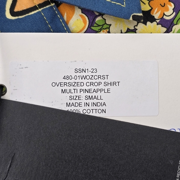 Re/Done NWT Cropped Button-Down Multi Pineapple Print Shirt - Picture 7 of 10